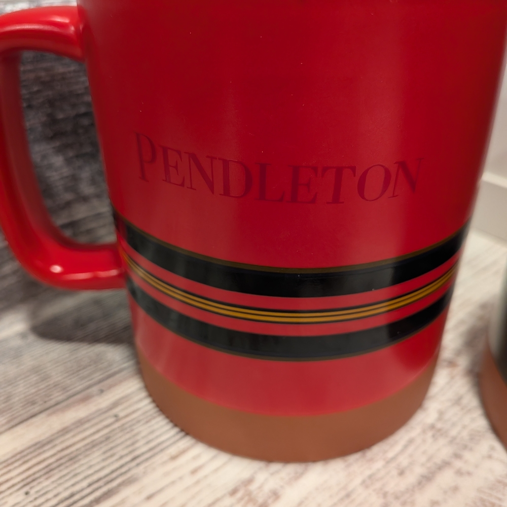 Pendleton Red, Gray, and Green Mugs 18 Ounce - Picture 2 of 8